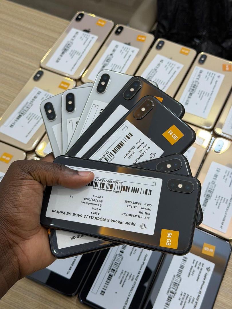 iPhone XR à 17 pro max scellé et venu